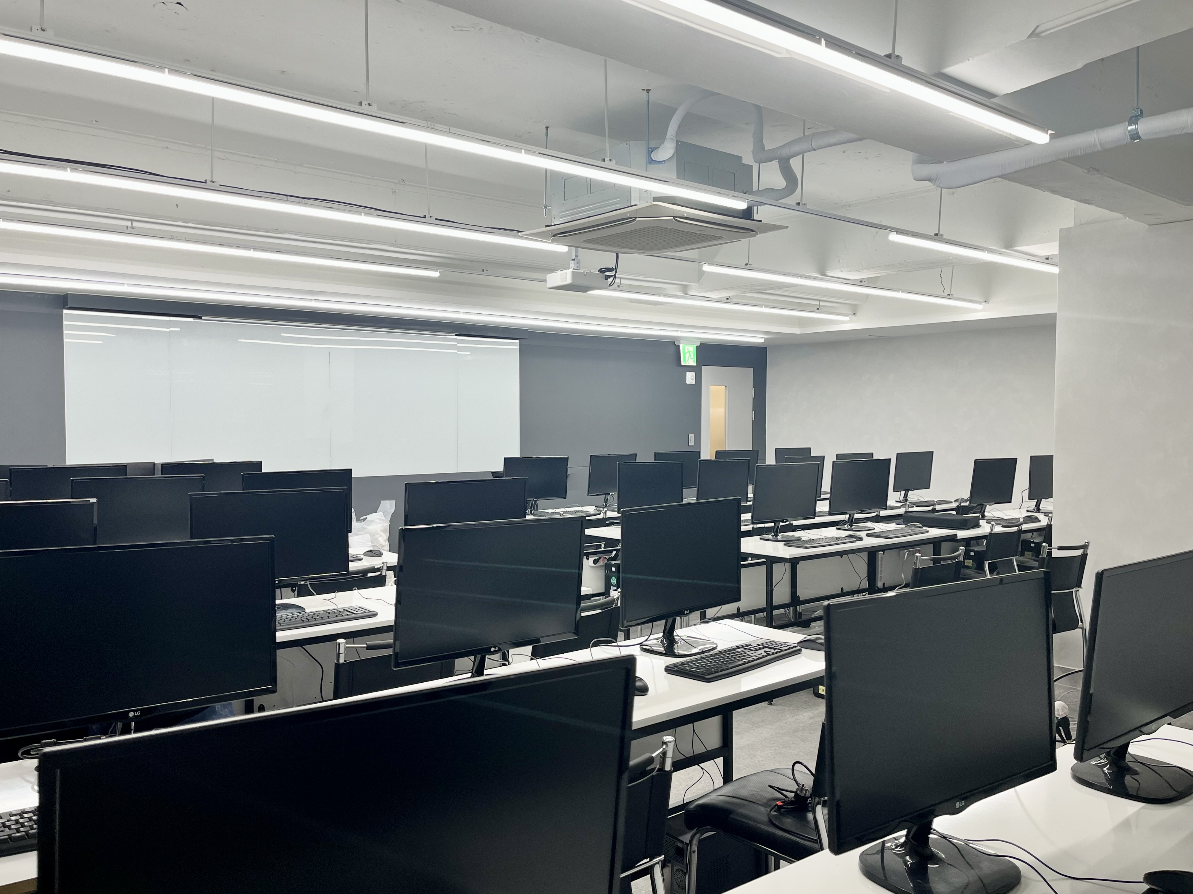 502강의실_전경(뒤)